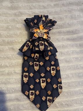 Navy Geometric Floral Necktie with Gold Flower Brooch
